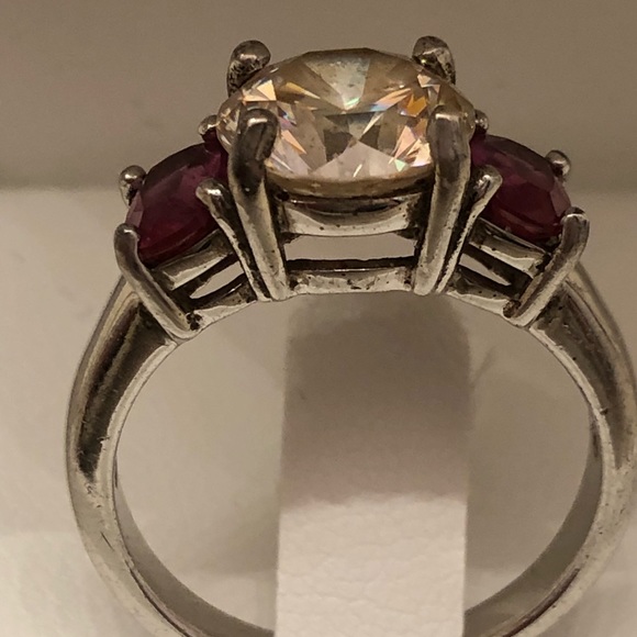 NWOT Sterling Silver Large Cubic Zirconia Ring With Pink Size Stones - Picture 5 of 7